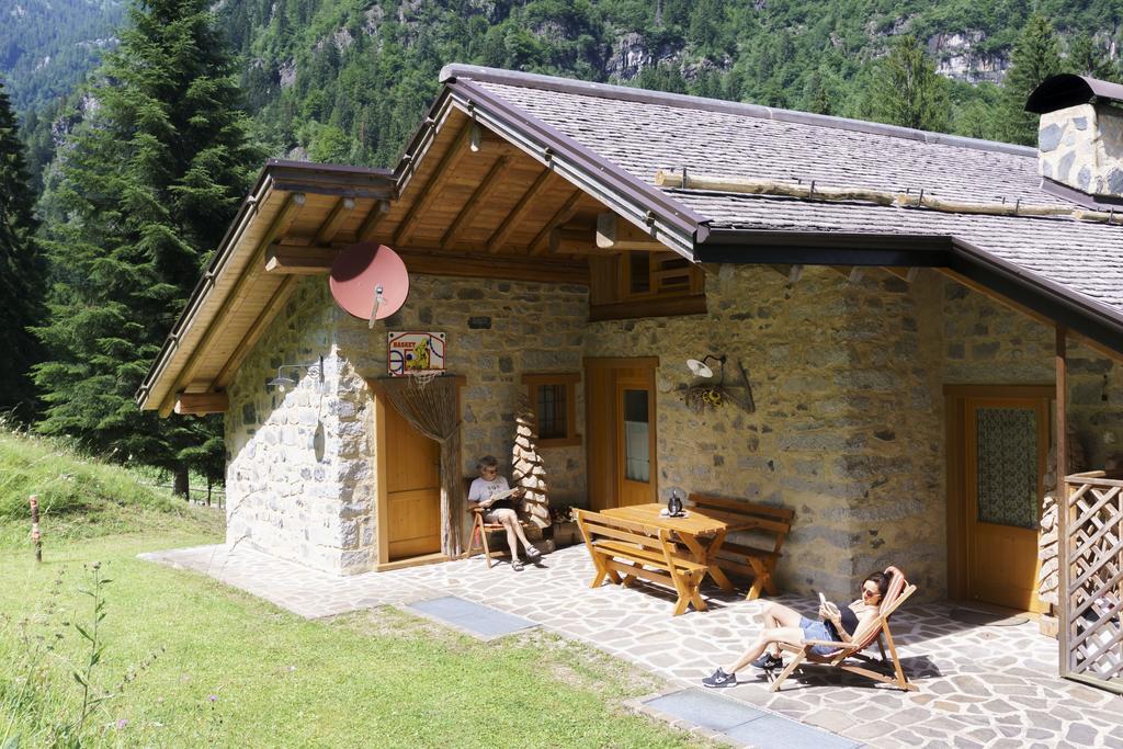 Agritur Manoncin Villa Daone Exterior photo