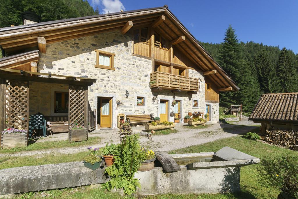 Agritur Manoncin Villa Daone Exterior photo